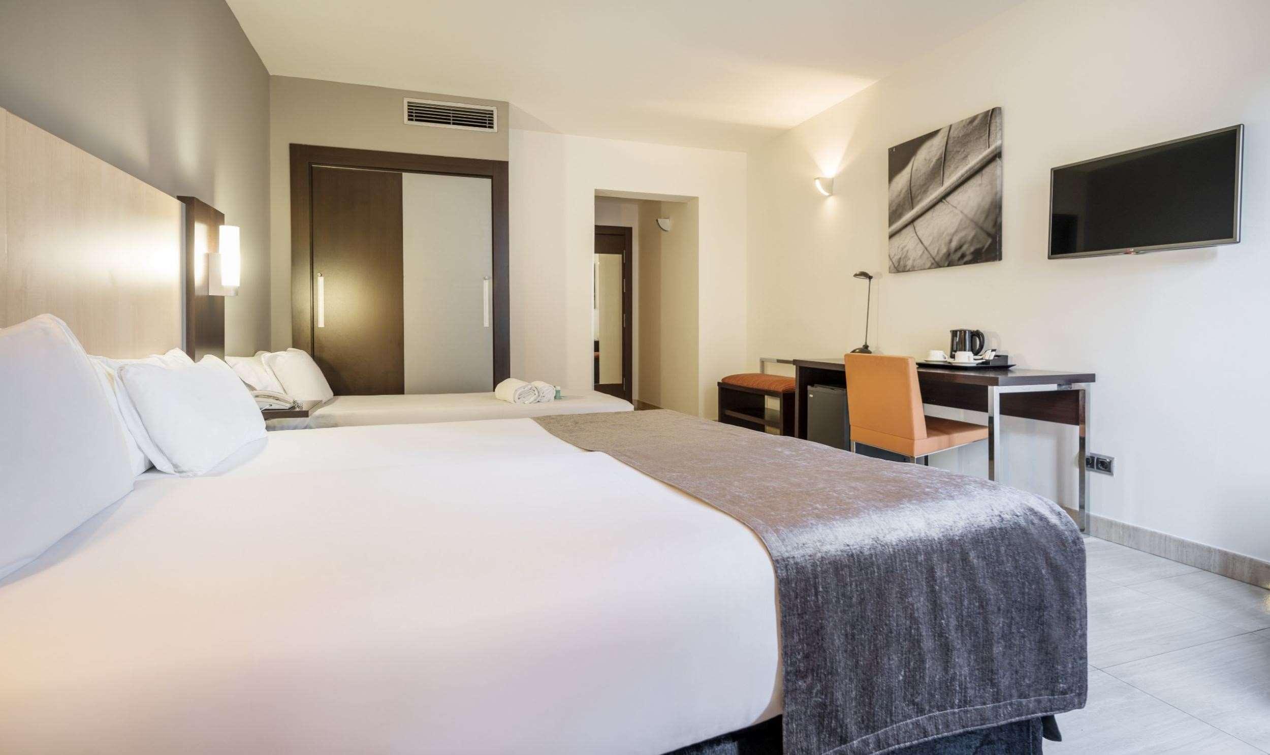 Ilunion Almirante Hotel Barcelona Luaran gambar