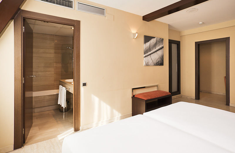 Ilunion Almirante Hotel Barcelona Luaran gambar