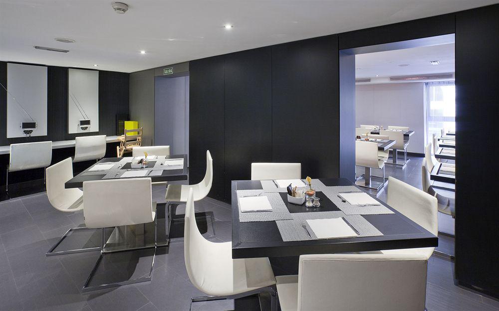 Ilunion Almirante Hotel Barcelona Restoran gambar